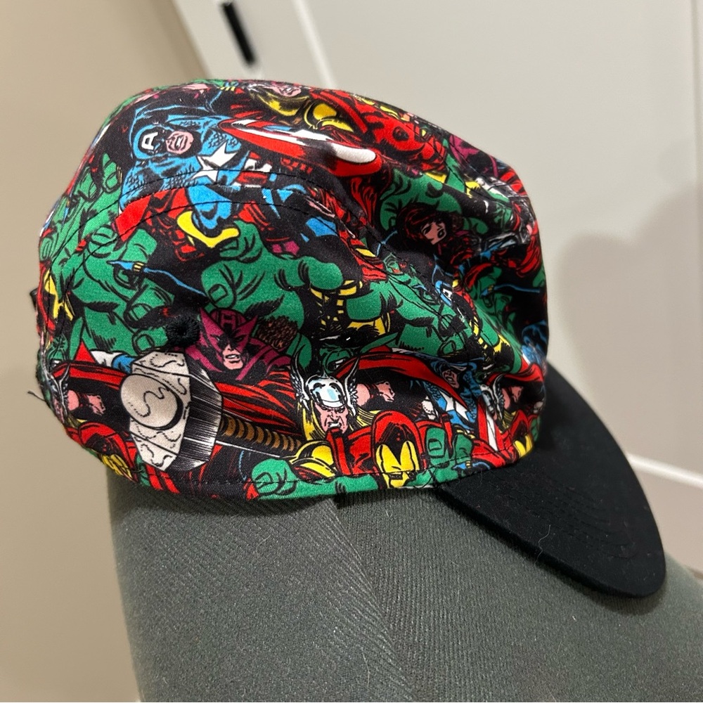 Marvel Comics super hero hat - Picture 3 of 6